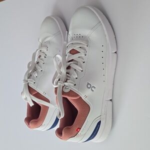 THE ROGER Advantage Tennis Sneaker ~ Women 9.5
